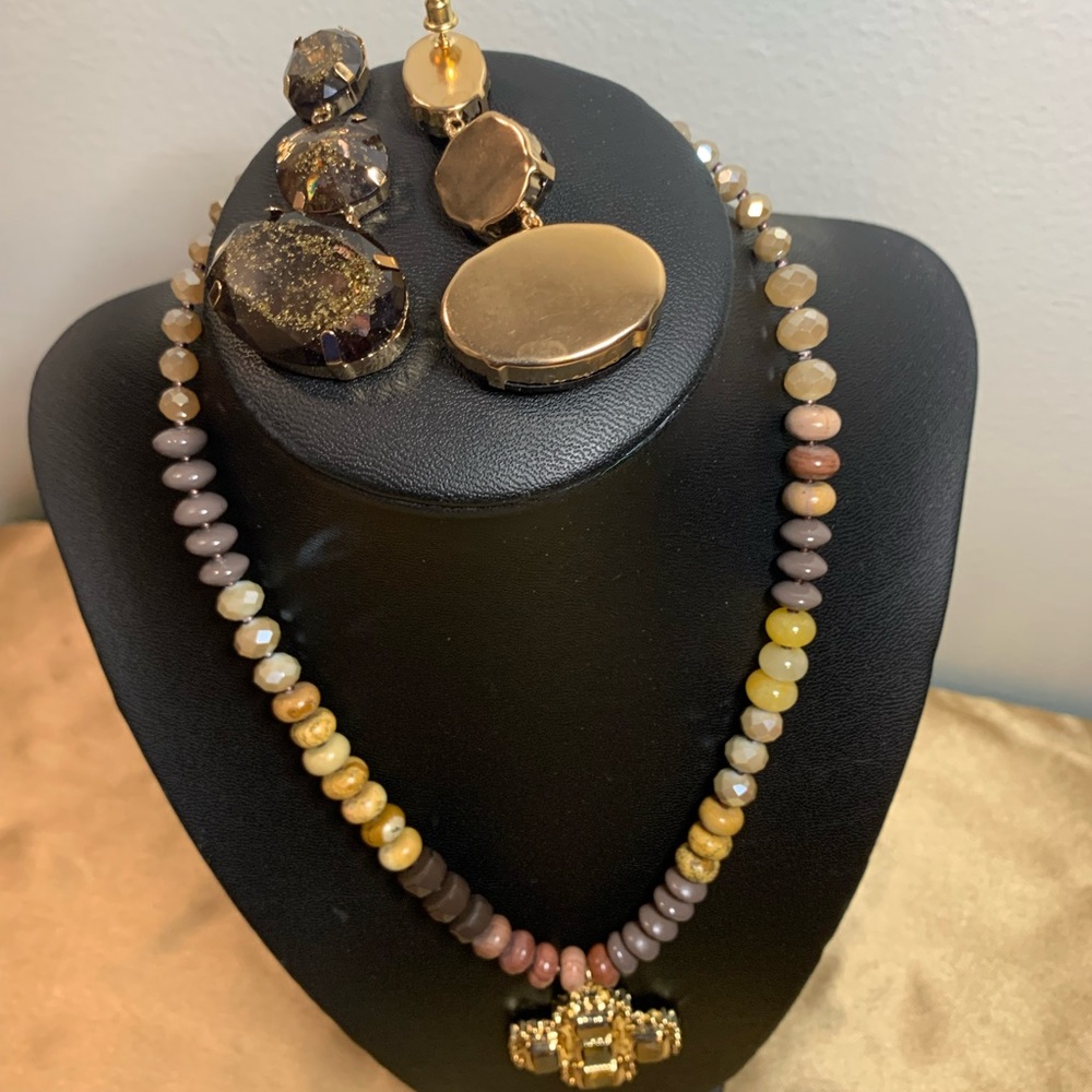 Elegant Gold and Brown Beaded Necklace Set